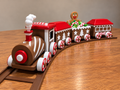 🎄 Christmas Gingerbread Train Decoration – Festive Candy Cane Christ